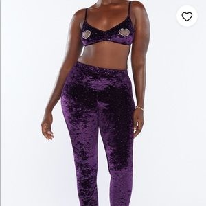 NEW Savage X Fenty Velvet Heart 2 Piece Cut Out Bralette Crotchless Leggings